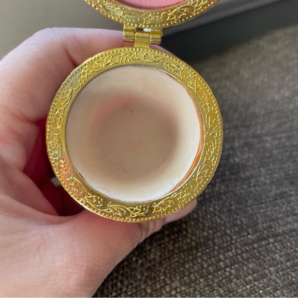 Vintage Hallmark Easter Bunny Trinket Box - Picture 5 of 10